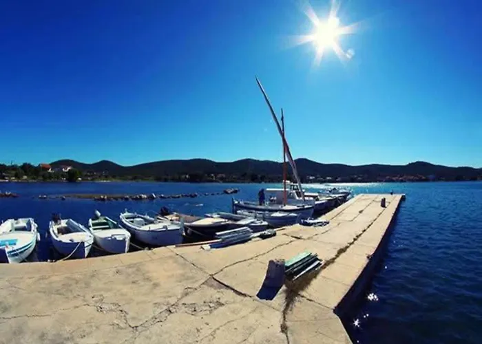Apartament In Pa Man Near Adriatic Beaches Pašman