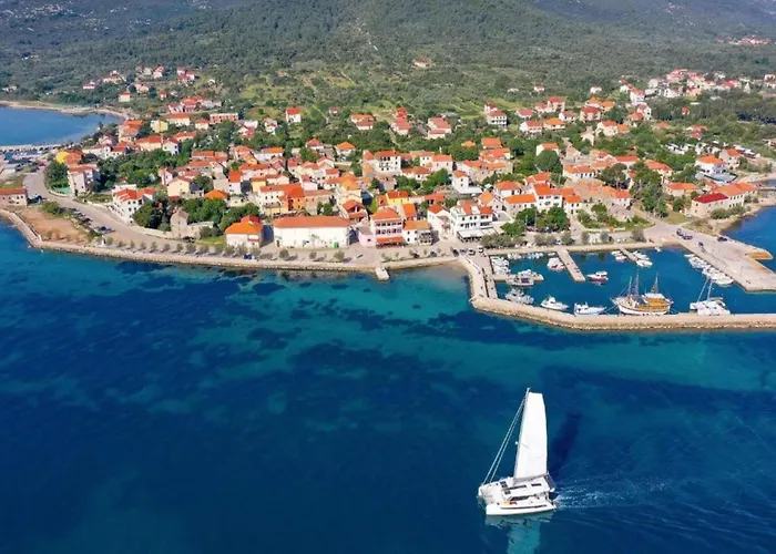 In Pa Man Near Adriatic Beaches * Pašman