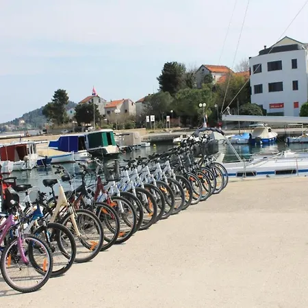 Apartmán In Near Adriatic Beaches *