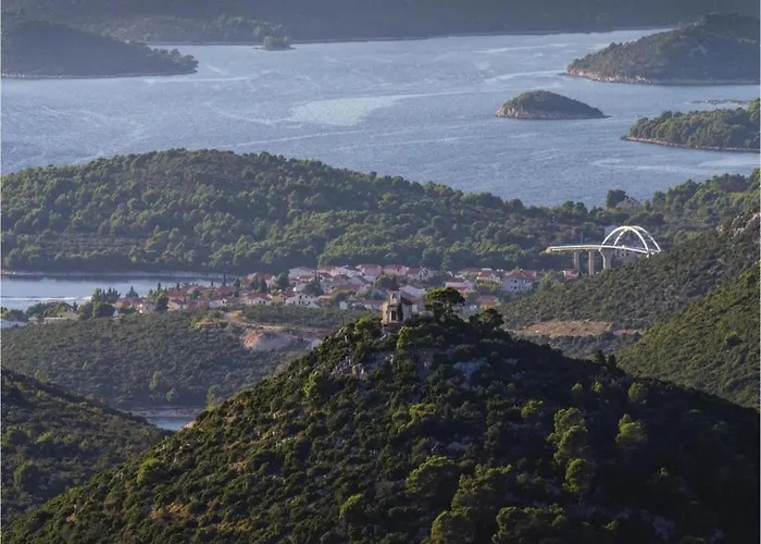 In Pa Man Near Adriatic Beaches Апартаменты Пашман